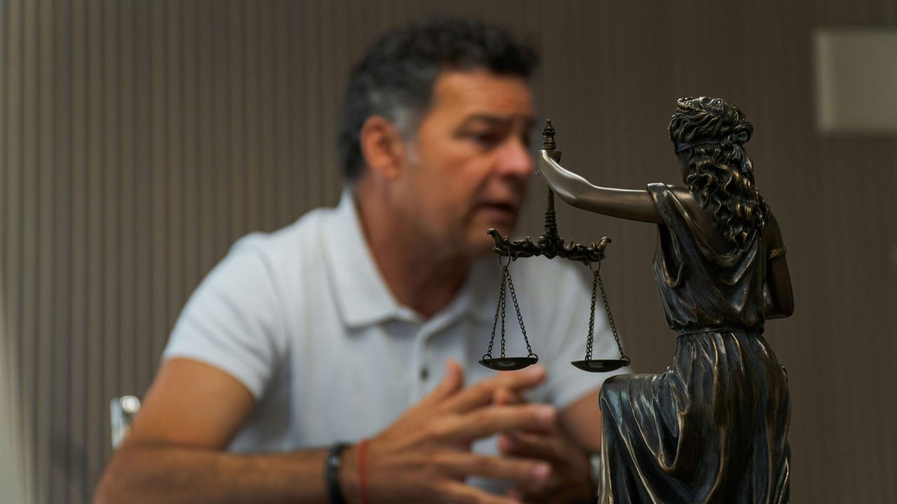 Arbeitsrechtliche Beratung in einem Besprechungsraum